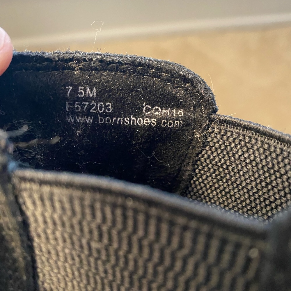 Born Ankle Booties, Size 7.5 - Picture 5 of 5